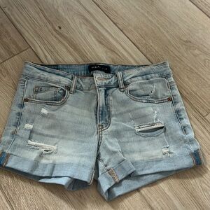 Low rise Aeropostale light wash Jean shorts